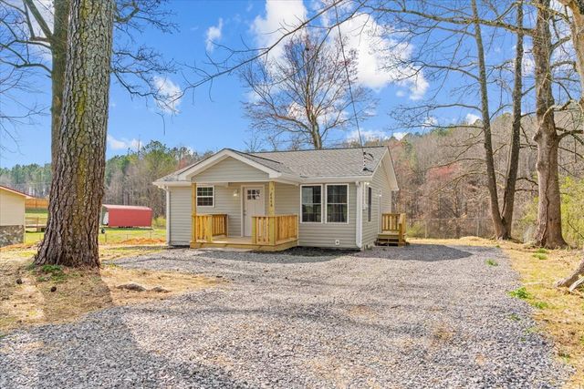 2648 Roberts Circle, Dalton, GA 30721