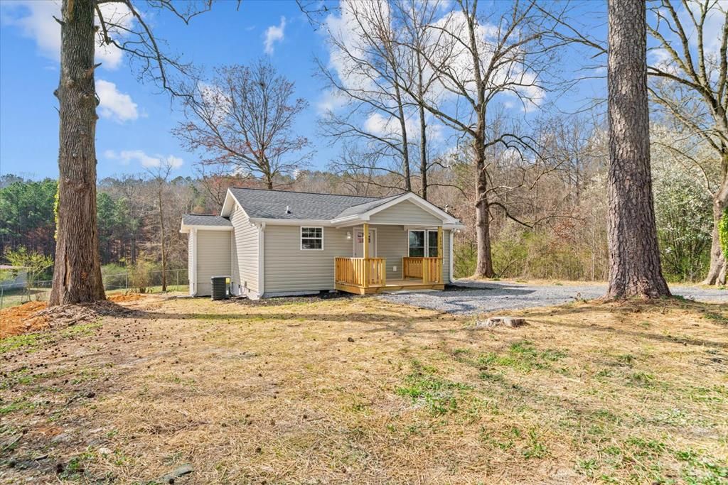 2648 Roberts Circle, Dalton, GA 30721