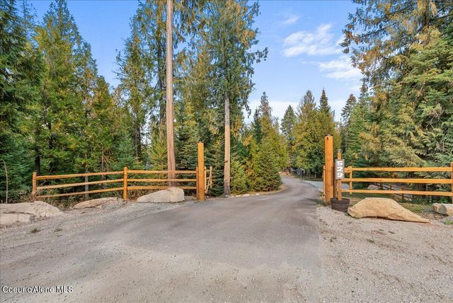 529 S Beaver Lake RD, Athol, ID 83801