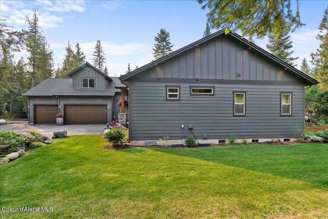 529 S Beaver Lake RD, Athol, ID 83801
