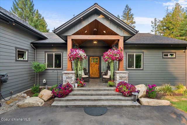 529 S Beaver Lake RD, Athol, ID 83801
