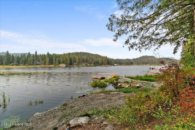 529 S Beaver Lake RD, Athol, ID 83801