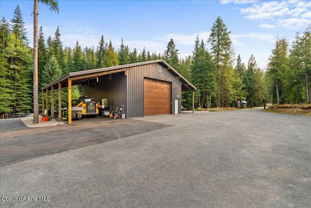 529 S Beaver Lake RD, Athol, ID 83801