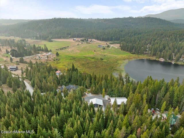 529 S Beaver Lake RD, Athol, ID 83801