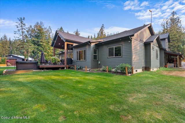 529 S Beaver Lake RD, Athol, ID 83801