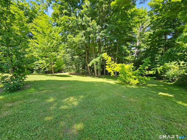 30 Park Road, Woodbury, CT 06798