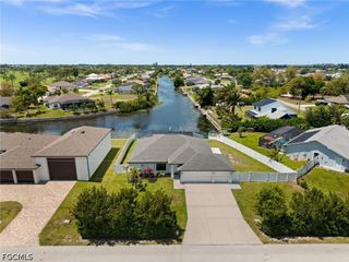 1808 SW 8th PL, Cape Coral, FL 33991