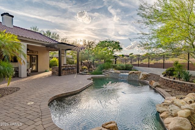1813 W CAMARGO Court, Anthem, AZ 85086