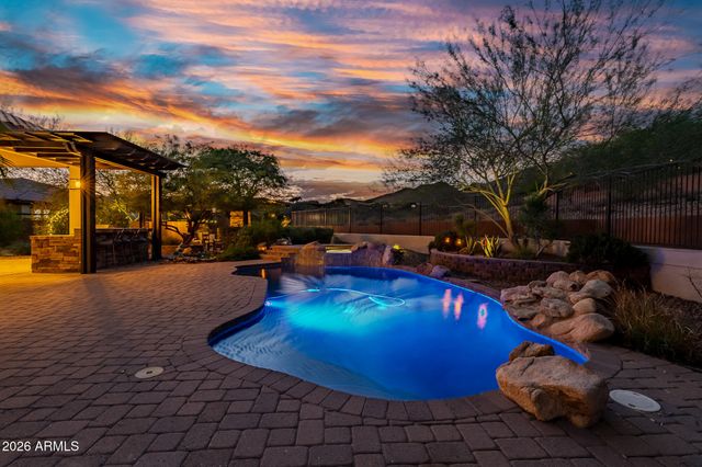 1813 W CAMARGO Court, Anthem, AZ 85086