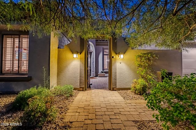 1813 W CAMARGO Court, Anthem, AZ 85086