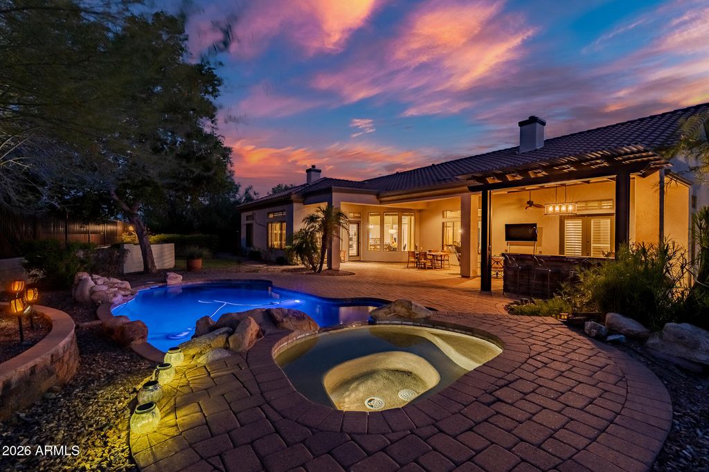 1813 W CAMARGO Court, Anthem, AZ 85086 — photo 4