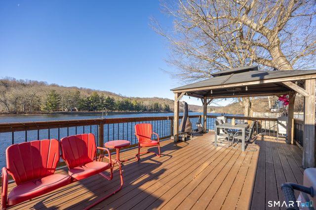 3 Roosevelt Drive, Seymour, CT 06483