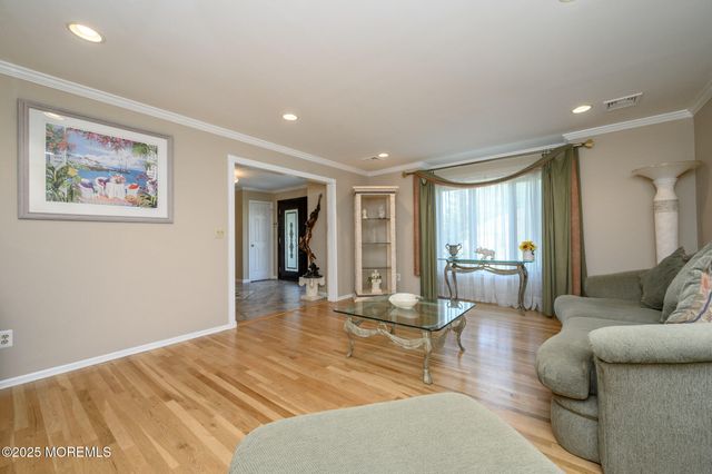 1 Wilfred Road, Manalapan, NJ 07726