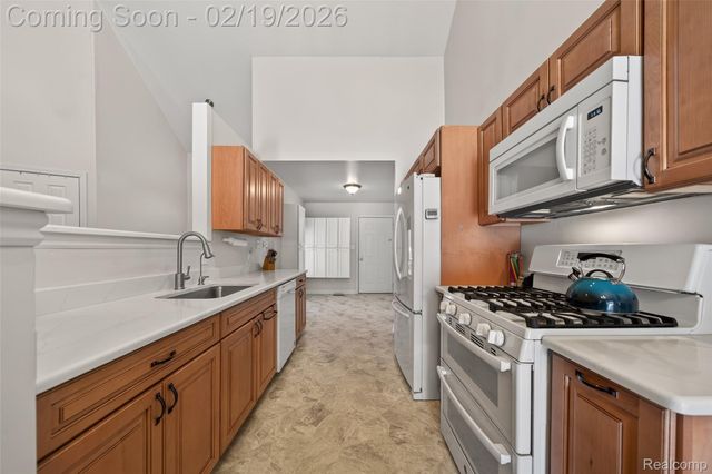 2311 Richwood Road, Auburn Hills, MI 48326