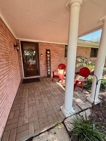 5314 Manor Creek Lane, Houston, TX 77092