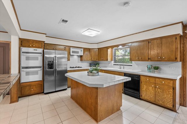 5314 Manor Creek Lane, Houston, TX 77092