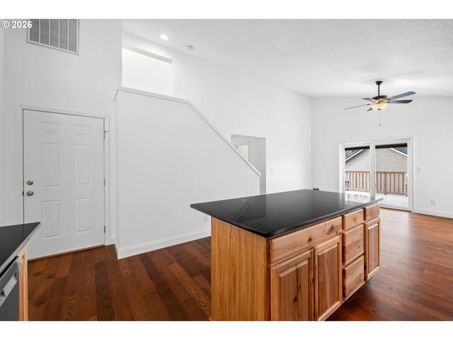 18307 TUPPER Rd, Sandy, OR 97055