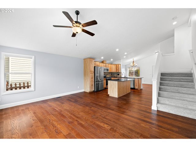 18307 TUPPER Rd, Sandy, OR 97055