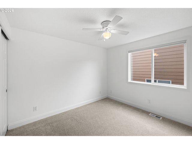 18307 TUPPER Rd, Sandy, OR 97055