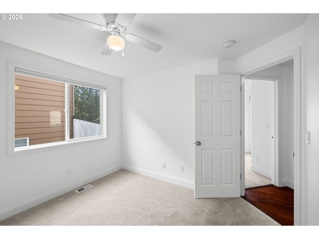 18307 TUPPER Rd, Sandy, OR 97055