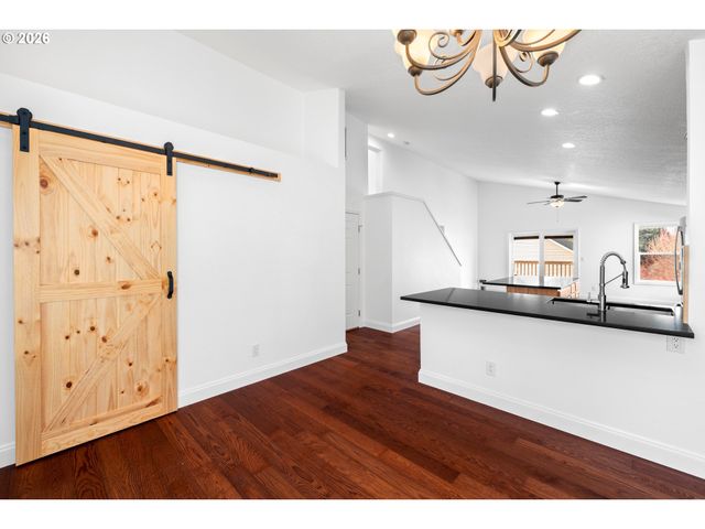 18307 TUPPER Rd, Sandy, OR 97055