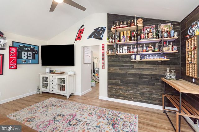 6208 REDWOOD LN, Alexandria, VA 22310