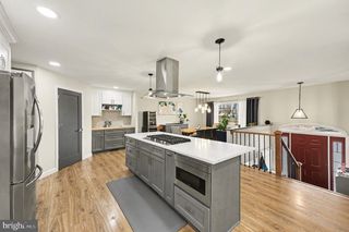 6208 REDWOOD LN, Alexandria, VA 22310