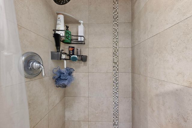 7613 Summer Avenue NE, Albuquerque, NM 87110