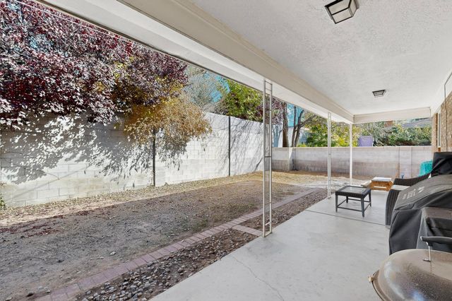 7613 Summer Avenue NE, Albuquerque, NM 87110