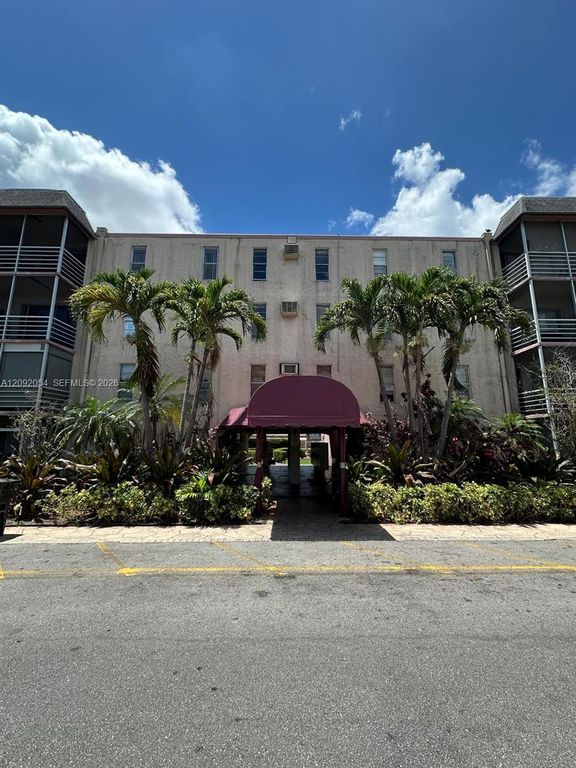 2800 NW 56th Avenue G201, Lauderhill, FL 33313
