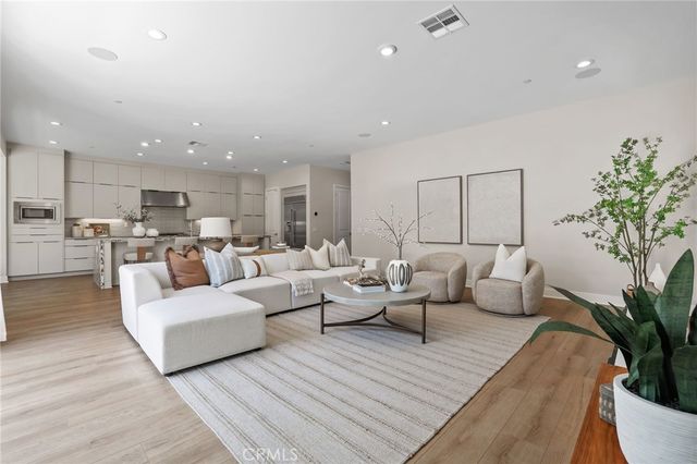 190 Wild Flower, Lake Forest, CA 92630