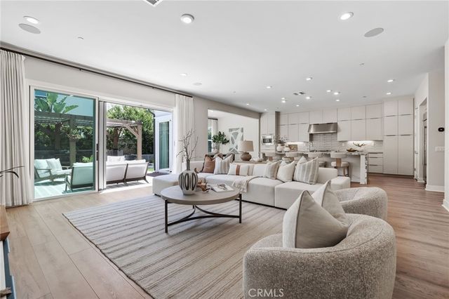 190 Wild Flower, Lake Forest, CA 92630