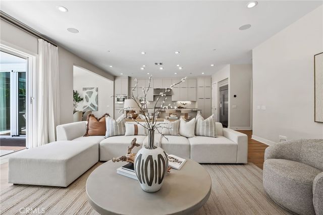 190 Wild Flower, Lake Forest, CA 92630