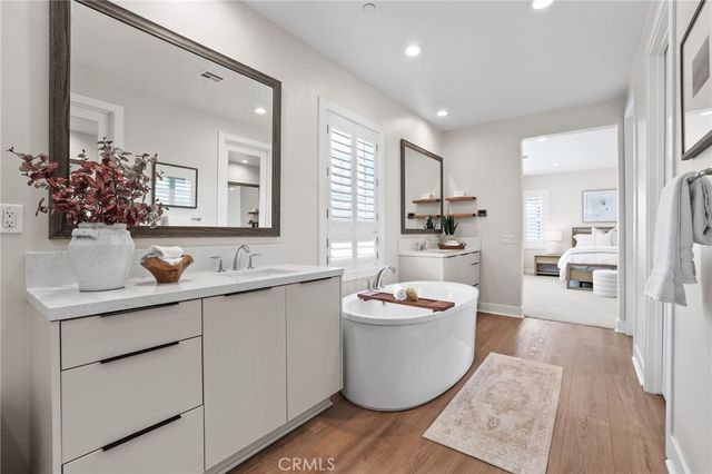 190 Wild Flower, Lake Forest, CA 92630
