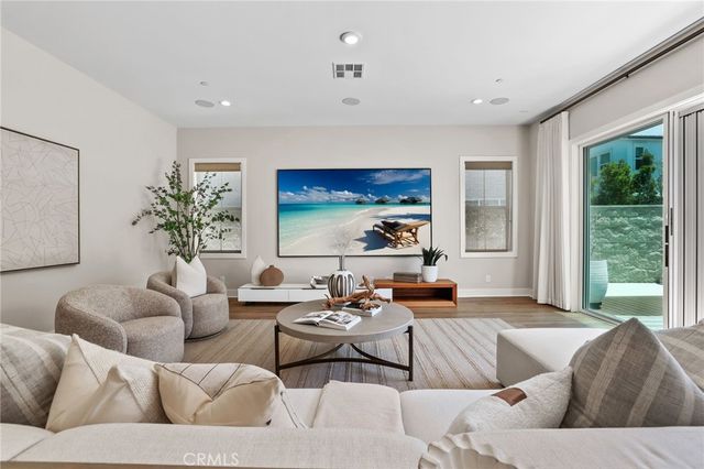 190 Wild Flower, Lake Forest, CA 92630