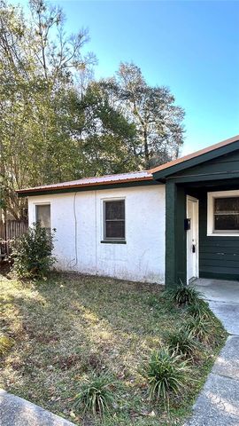 821 NE 8TH AVENUE, Gainesville, FL 32601