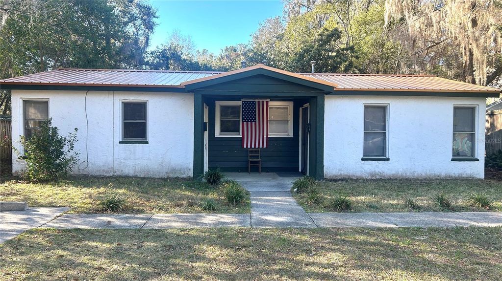 821 NE 8TH AVENUE, Gainesville, FL 32601