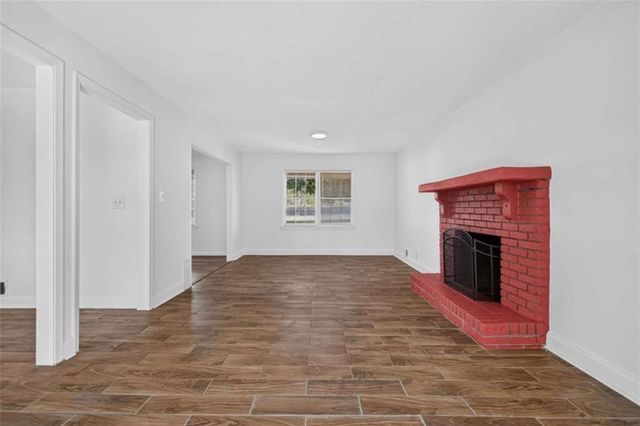 1021 GRAYSON Highway, Lawrenceville, GA 30046