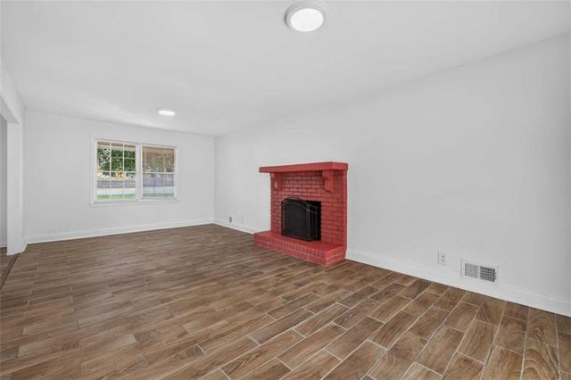 1021 GRAYSON Highway, Lawrenceville, GA 30046
