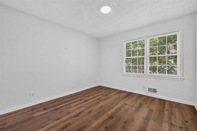 1021 GRAYSON Highway, Lawrenceville, GA 30046