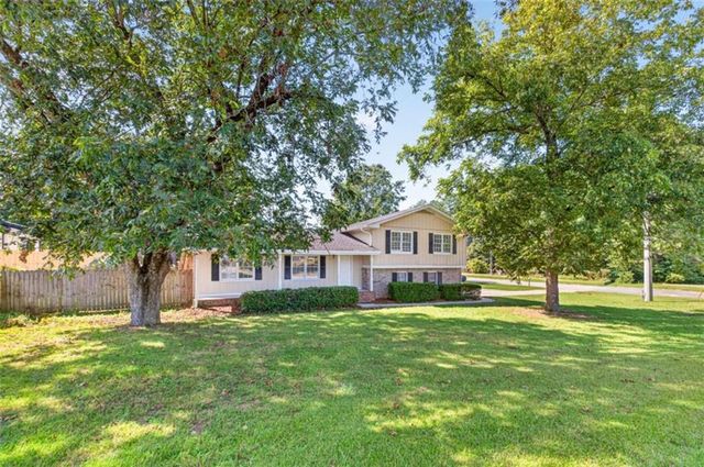 1021 GRAYSON Highway, Lawrenceville, GA 30046