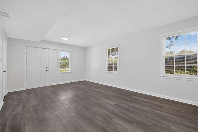 1021 GRAYSON Highway, Lawrenceville, GA 30046