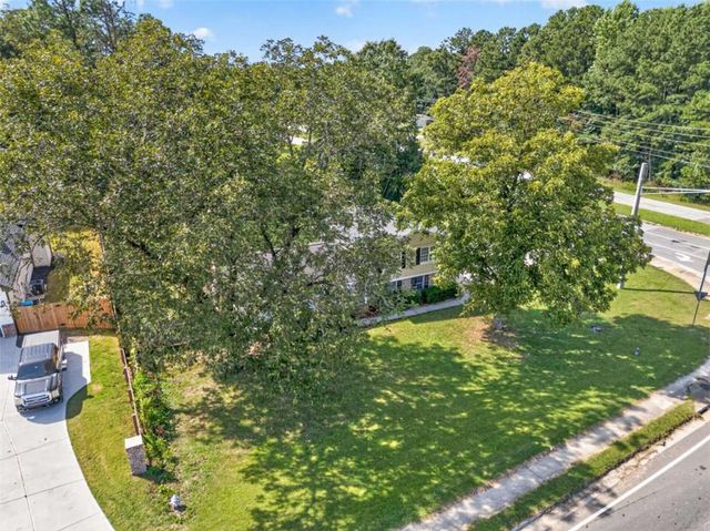 1021 GRAYSON Highway, Lawrenceville, GA 30046