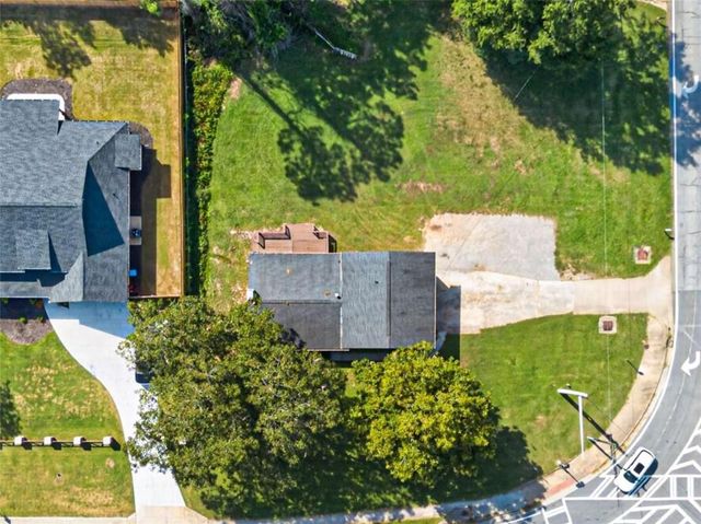 1021 GRAYSON Highway, Lawrenceville, GA 30046