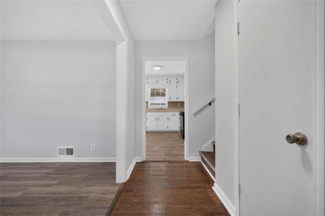 1021 GRAYSON Highway, Lawrenceville, GA 30046