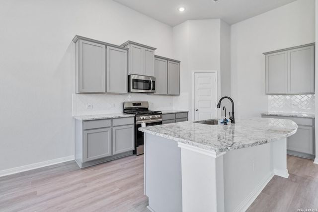 174 Firewheel Loop, Floresville, TX 78114