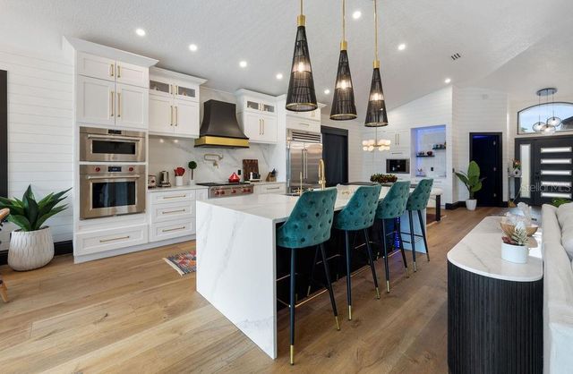 5408 SHINGLE CREEK DRIVE, Orlando, FL 32821