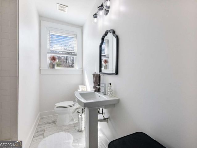 88 Peachtree Memorial Drive NW 88, Atlanta, GA 30309