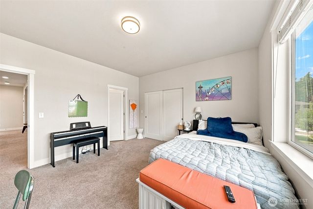 18630 Greenwood Place E, Bonney Lake, WA 98391