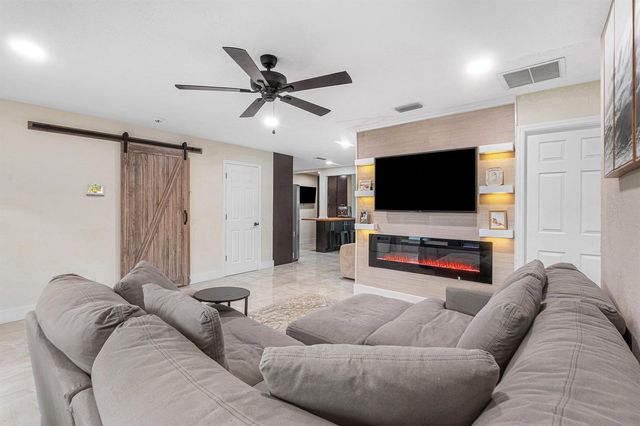 711 Laurel Drive, Lake Park, FL 33403